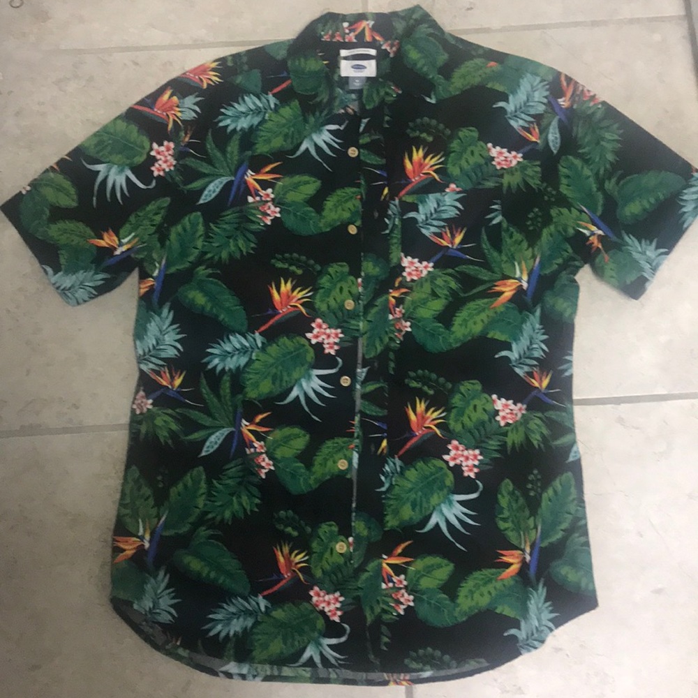 Old Navy Tropical print shirt